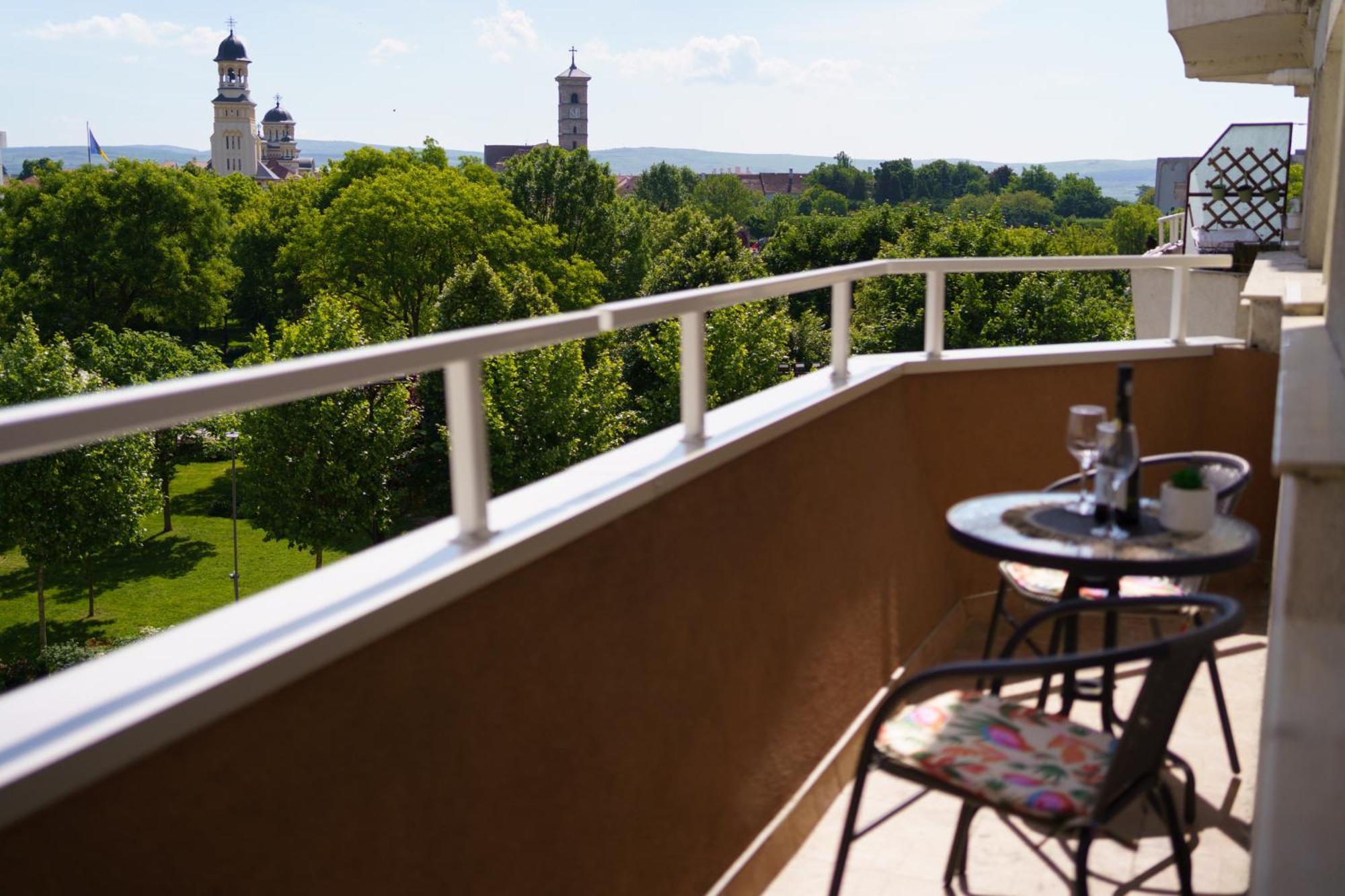 Pasiro Aparthotel Алба-Юлия Экстерьер фото